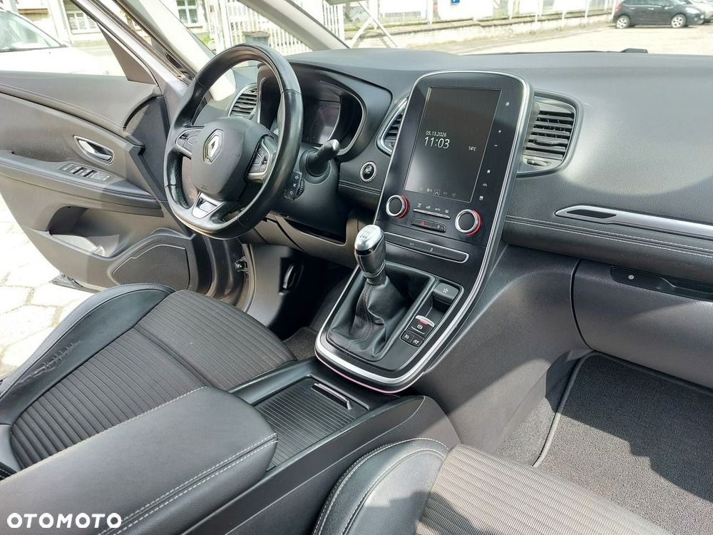 Renault Scenic - 16