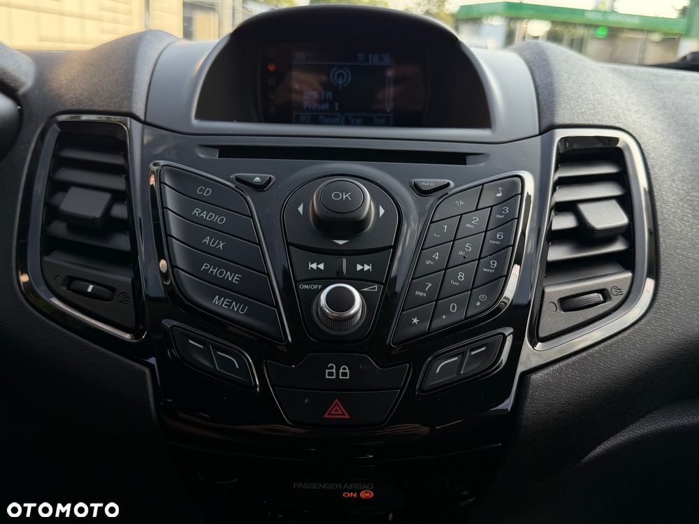 Ford Fiesta 1.4 Titanium - 34