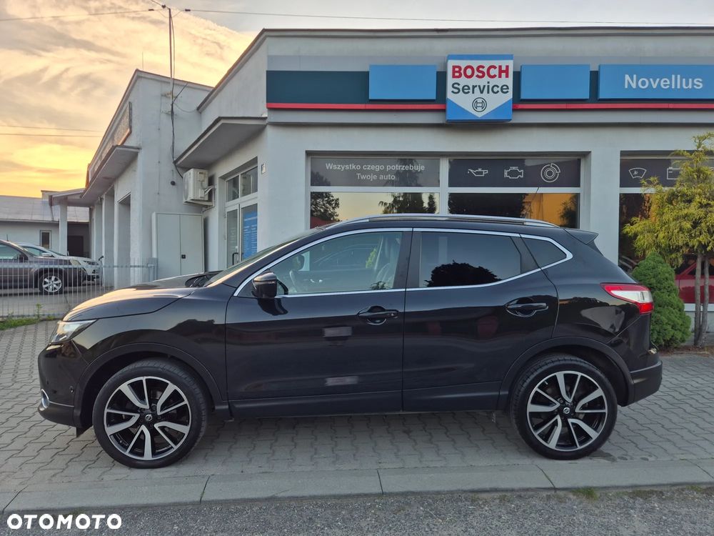 Nissan Qashqai 1.6 DCi 4x4 Tekna - 2