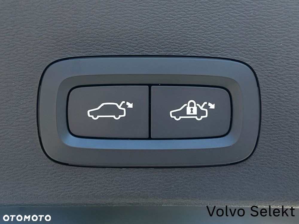 Volvo XC 40 - 30