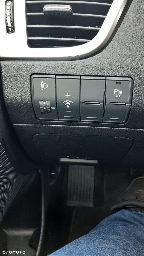 Hyundai i30 1.4 Trend - 21