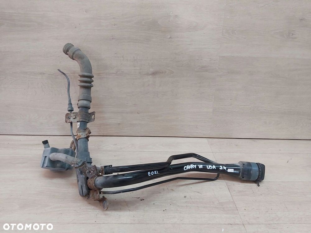 TOYOTA Camry VI XV40 wlew paliwa rura wlewu USA 06-11r - 1