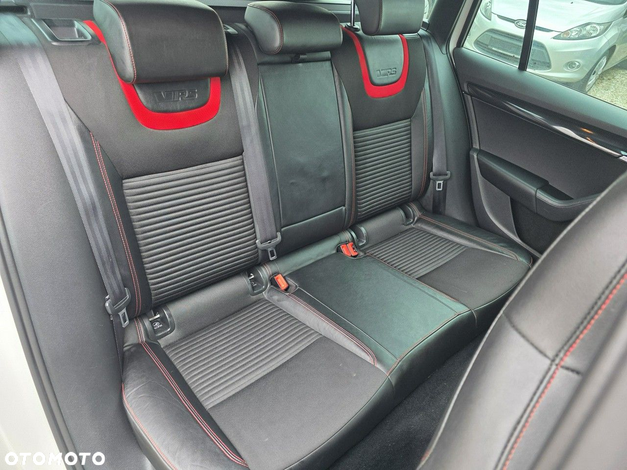 Skoda Octavia 2.0 TDI RS Challenge DSG - 40