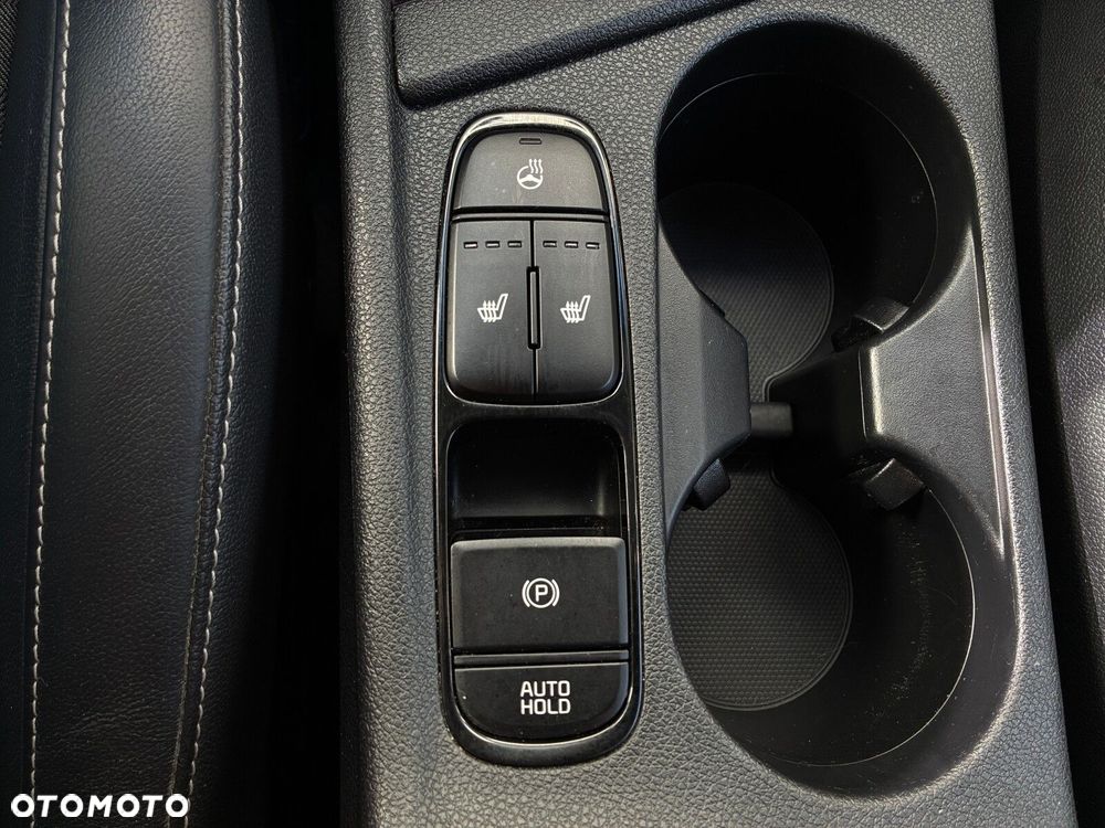 Kia Niro 1.6 GDI Hybrid Business Line - 20