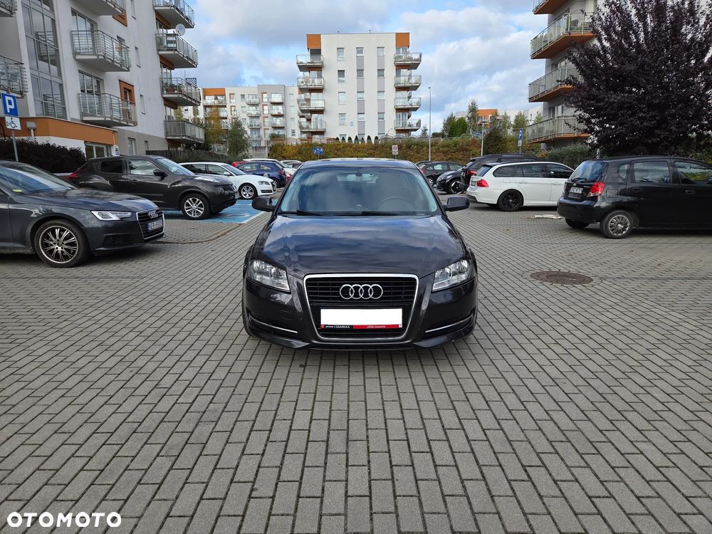 Audi A3 Sportback - 2