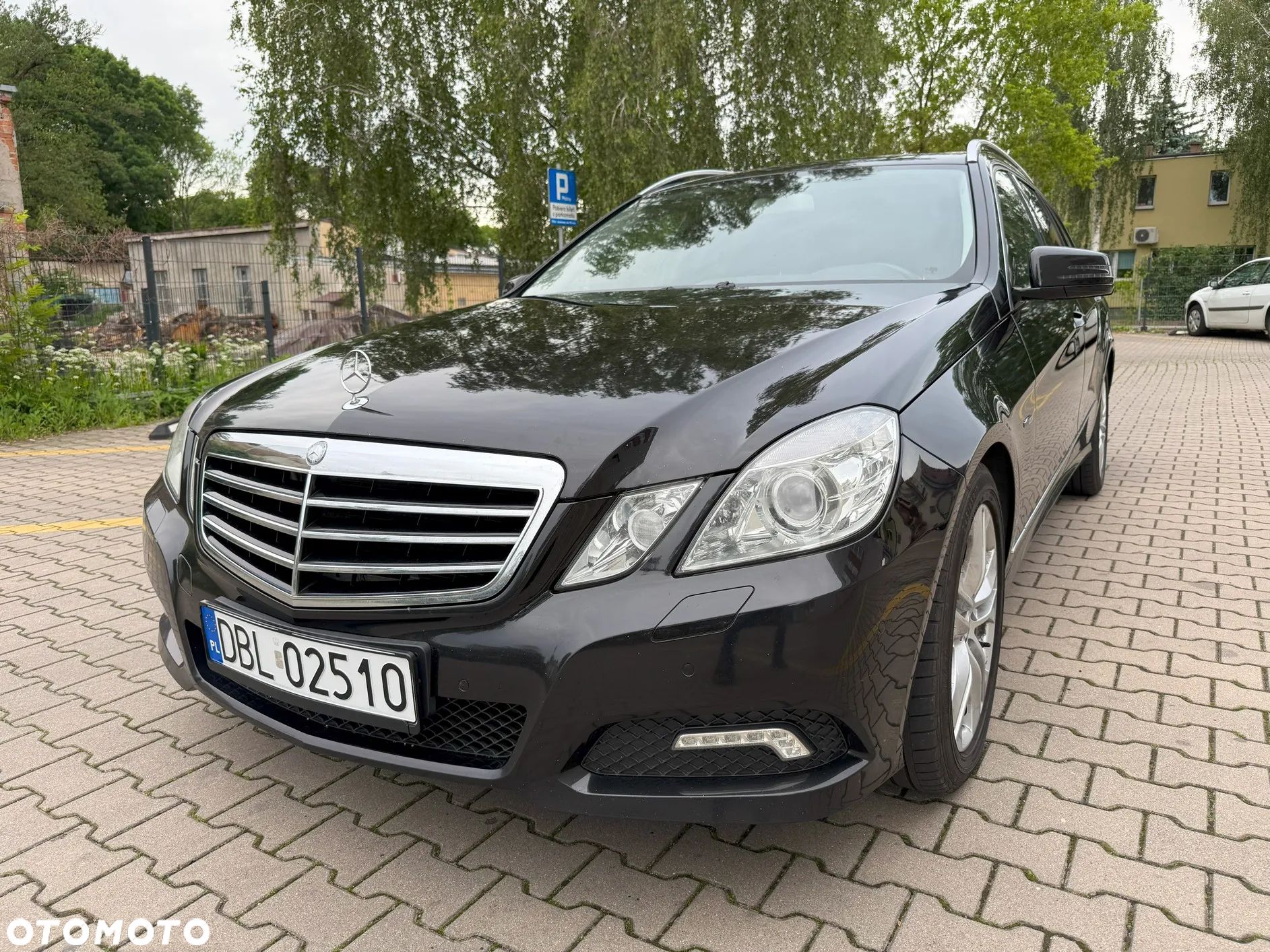 Mercedes-Benz Klasa E 220 T CDI DPF BlueEFFICIENCY Automatik Avantgarde - 1