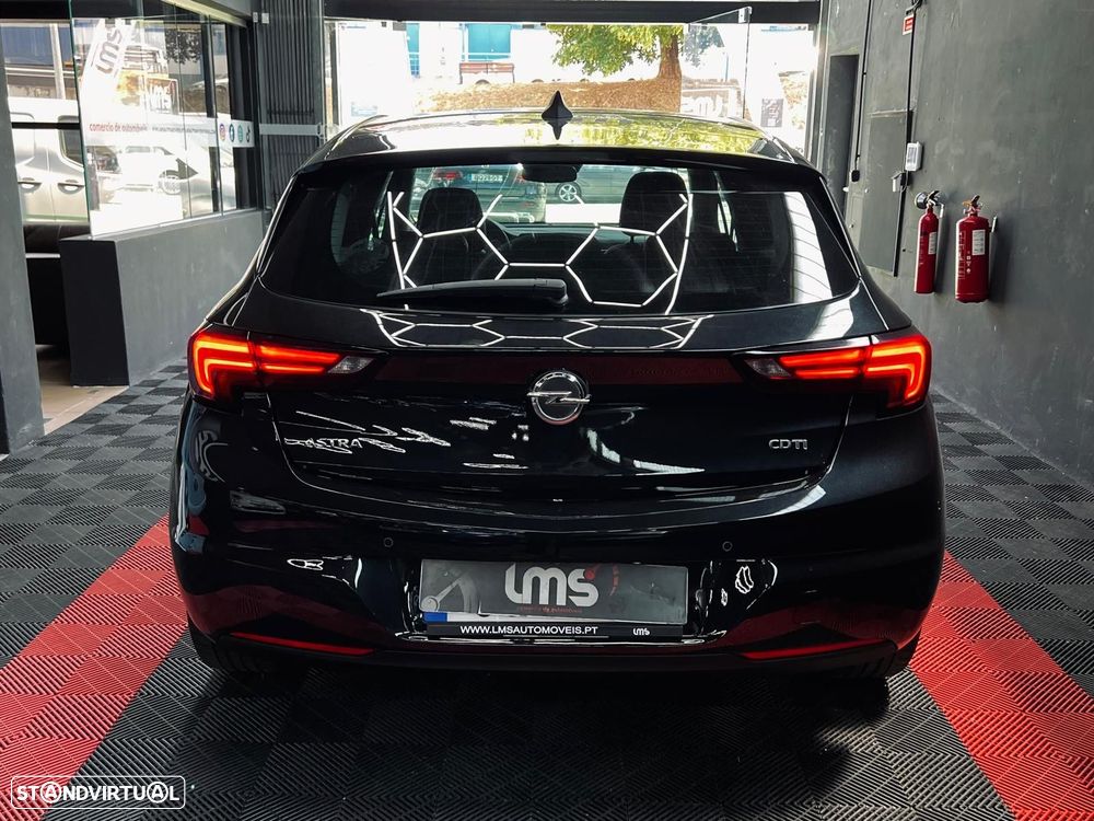 Opel Astra 1.6 CDTI Dynamic Sport S/S - 9