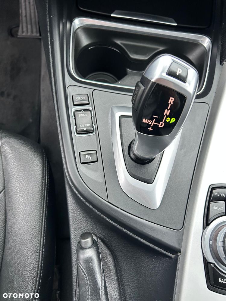 BMW Seria 3 - 17