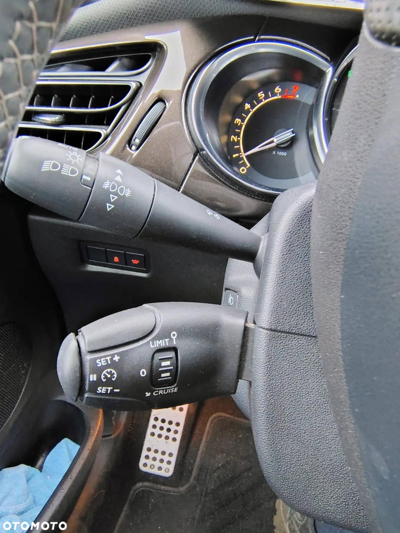 Citroën DS3 1.2 PureTech Connected Chic EAT6 - 36