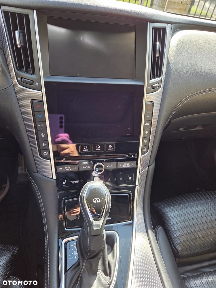 Infiniti Q50 Q50(S) Hybrid AWD Sport Tech - 12