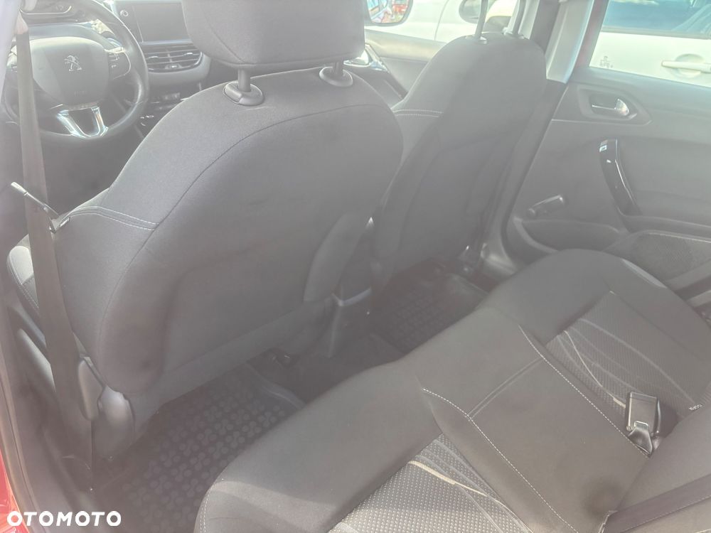 Peugeot 208 1.2 PureTech Active - 30