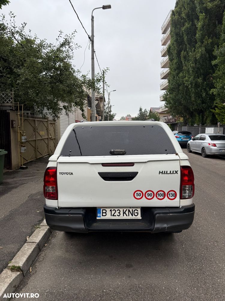Toyota Hilux 4x4 Double Cab M/T Style - 11