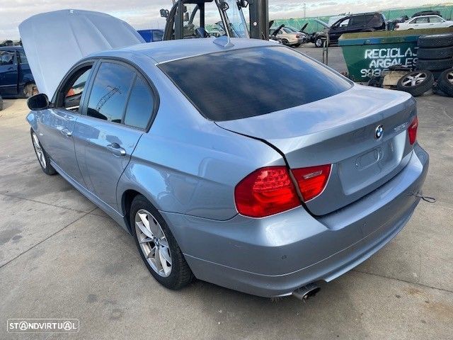 PARA-CHOQUES TRASEIRO BMW 3 2010 - 4