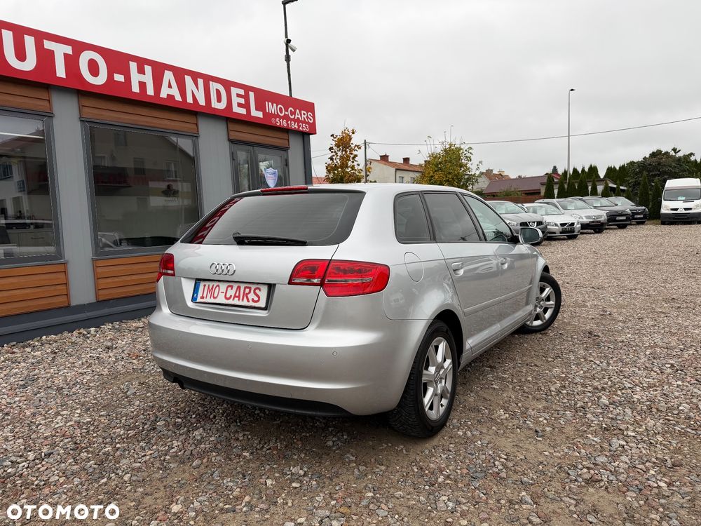 Audi A3 Sportback - 6