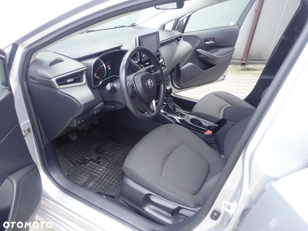 Toyota Corolla - 6