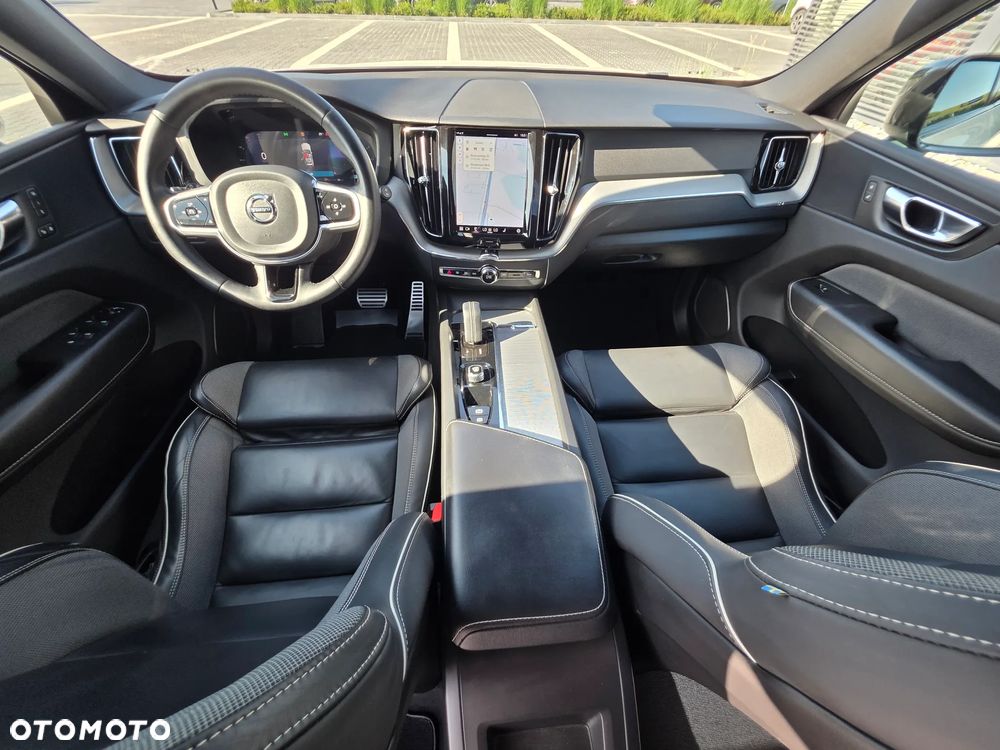 Volvo XC 60 B4 D AWD R-Design - 34