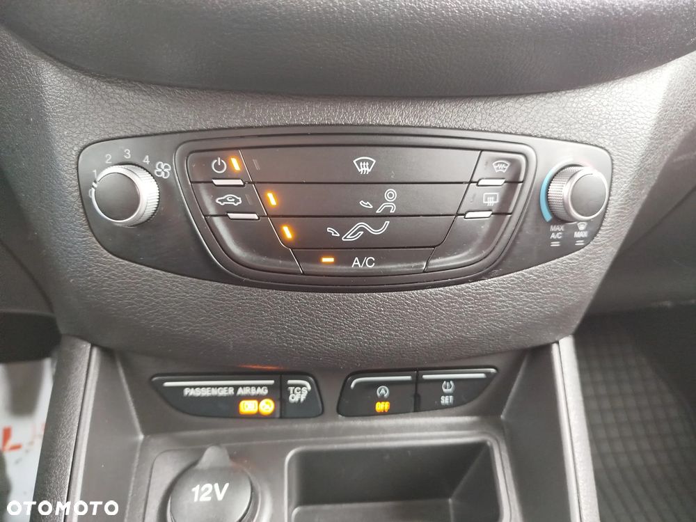 Ford Tourneo Courier - 14