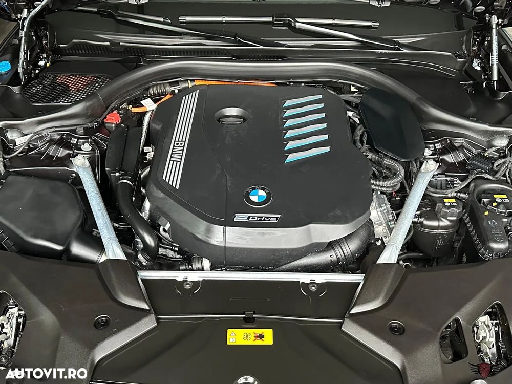 BMW Seria 5 545e xDrive Aut. M Sport Edition - 38