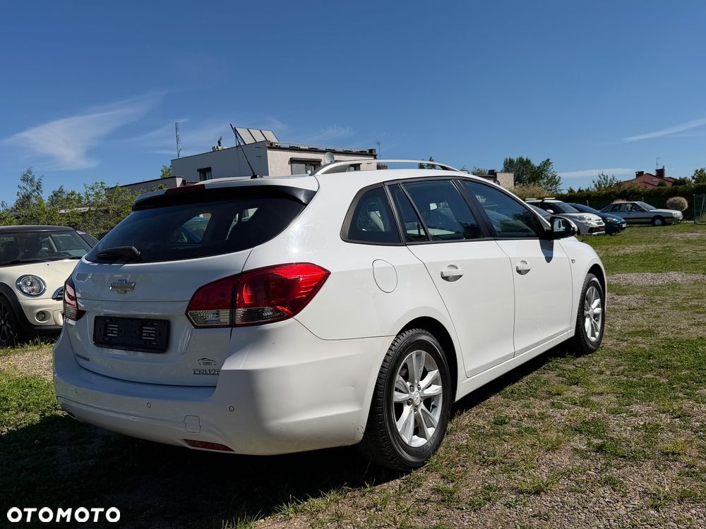 Chevrolet Cruze 1.6 LT - 6