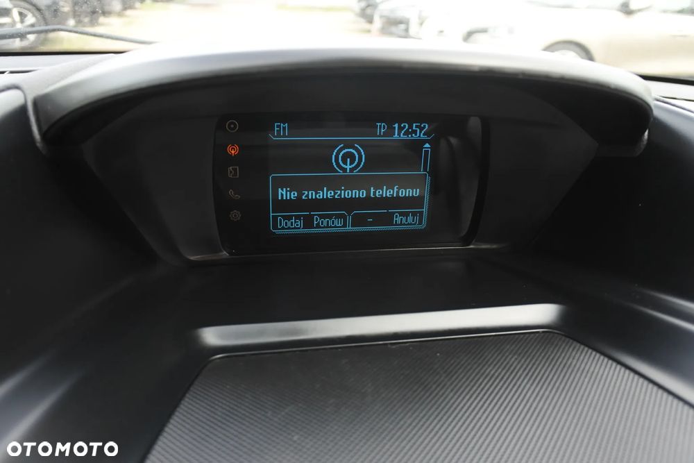 Ford Kuga 2.0 TDCi 2x4 Titanium - 16