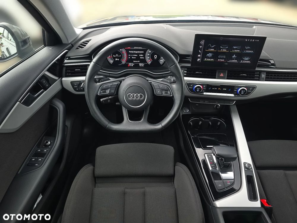 Audi A4 Limousine 35 TFSI mHEV S Line S tronic - 19