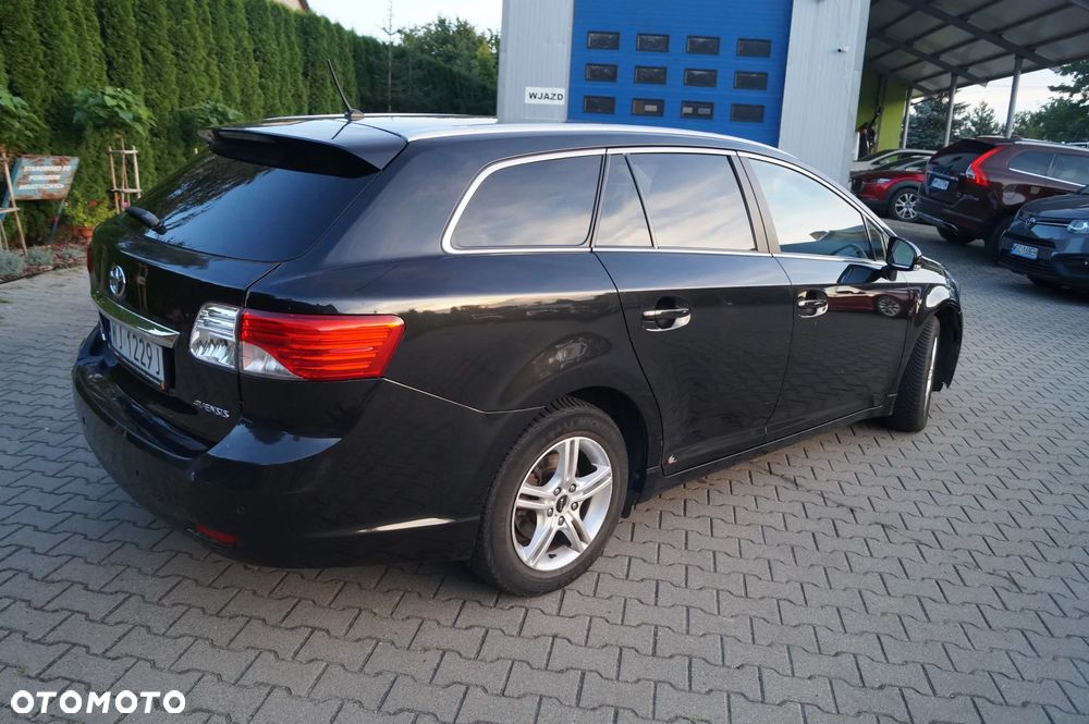 Toyota Avensis 2.0 Multidrive S Executive - 4