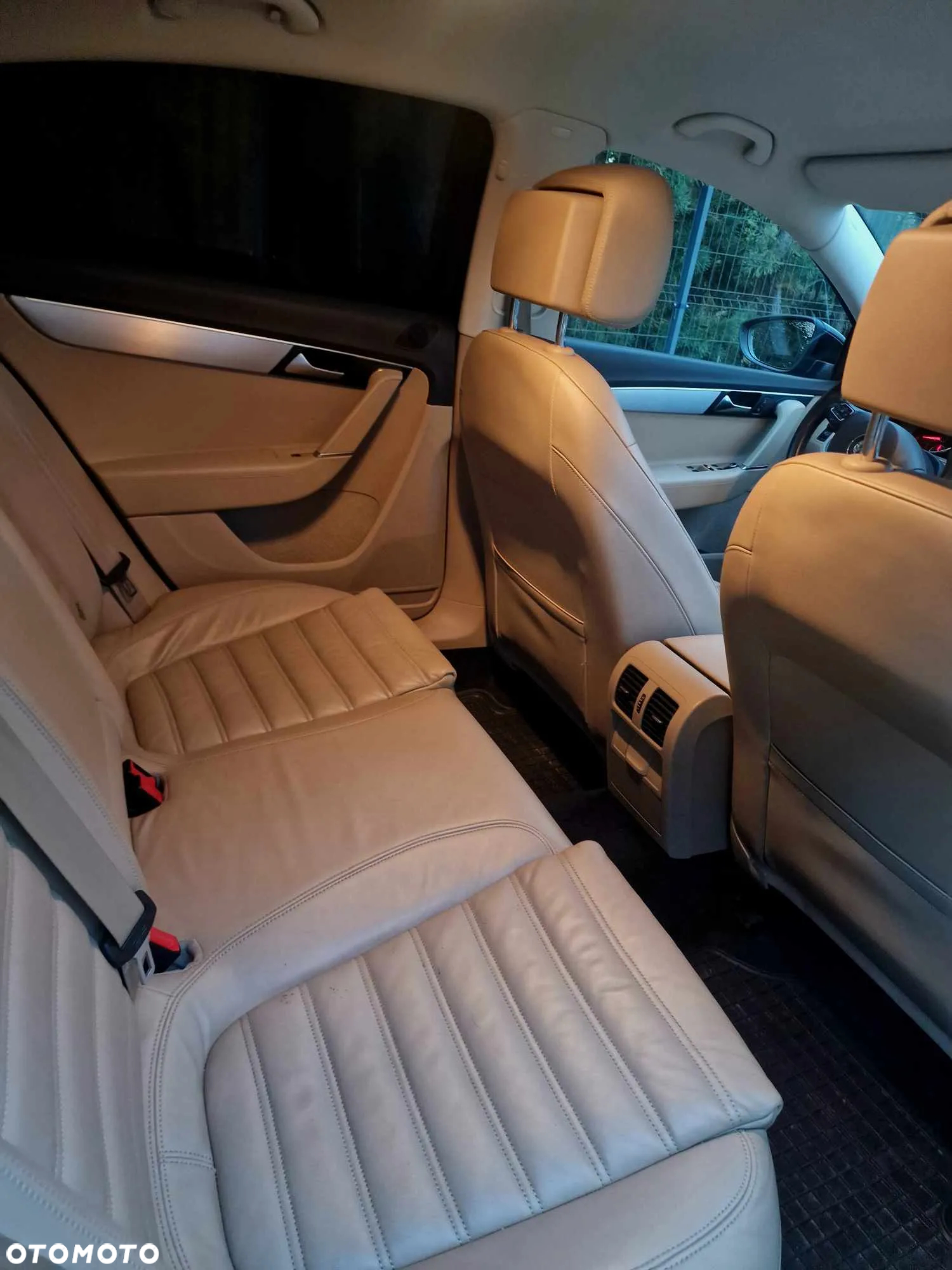 Volkswagen Passat 2.0 TSI Highline - 11