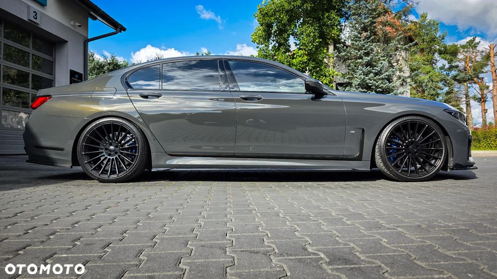 BMW Seria 7 - 18