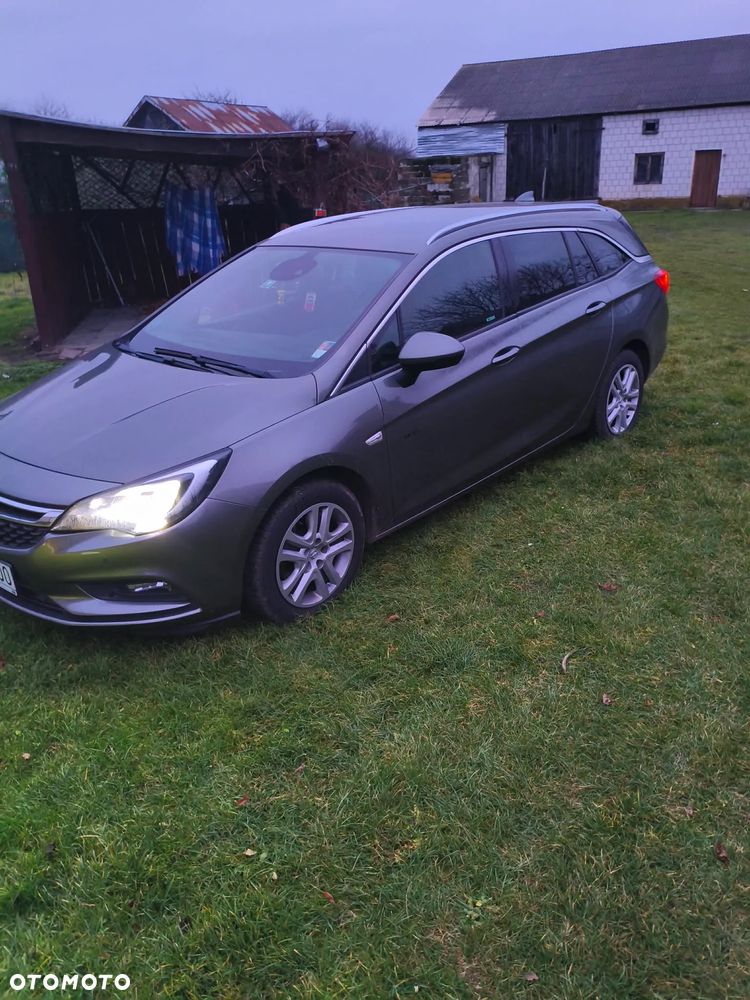 Opel Astra 1.6 D Start/Stop Business - 4