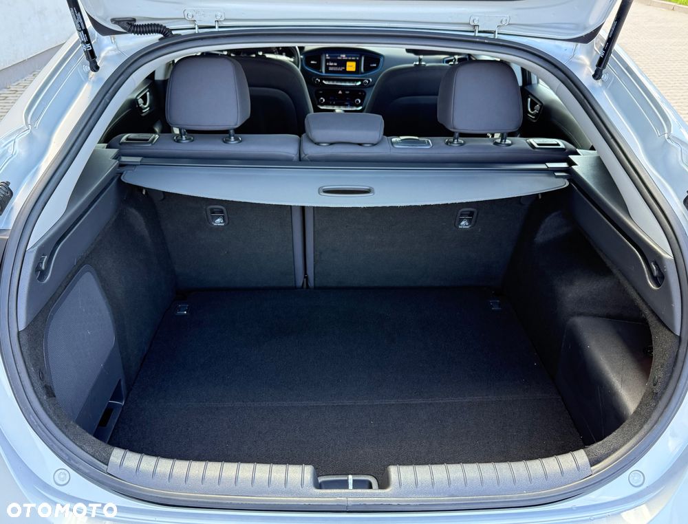 Hyundai IONIQ 1.6 GDI Style - 32