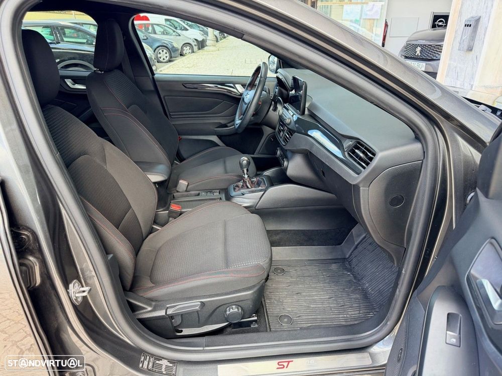 Ford Focus SW 1.0 EcoBoost ST-Line X - 21