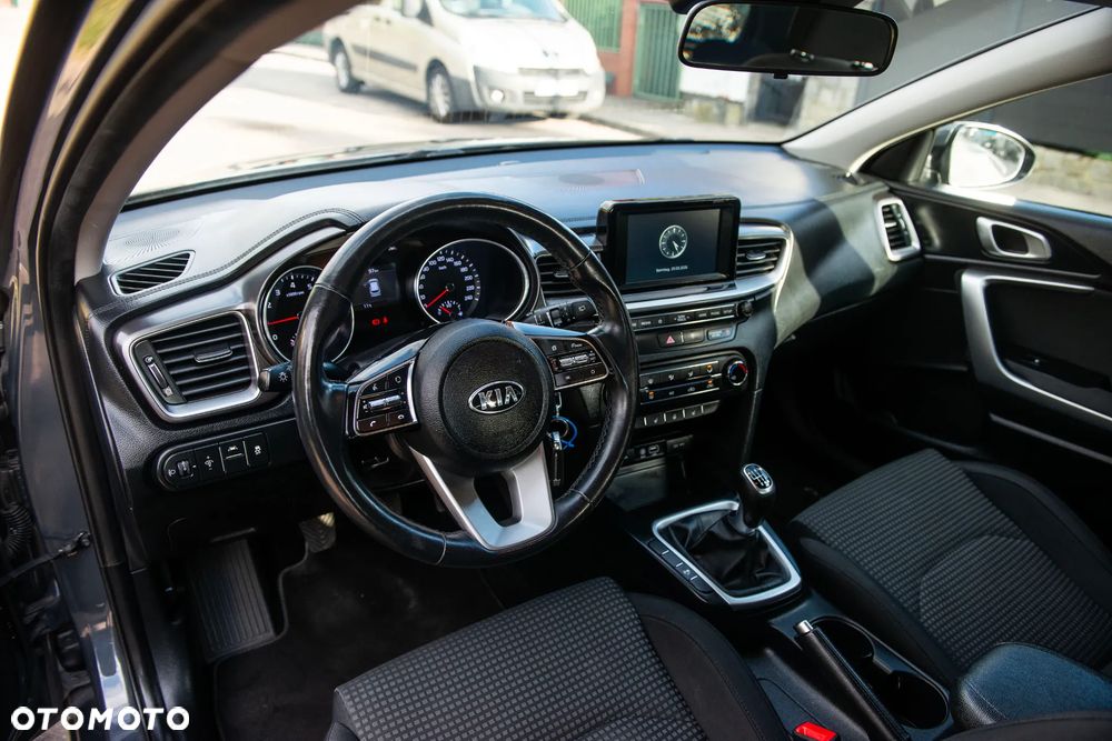 Kia Ceed 1.4 Business Line - 19