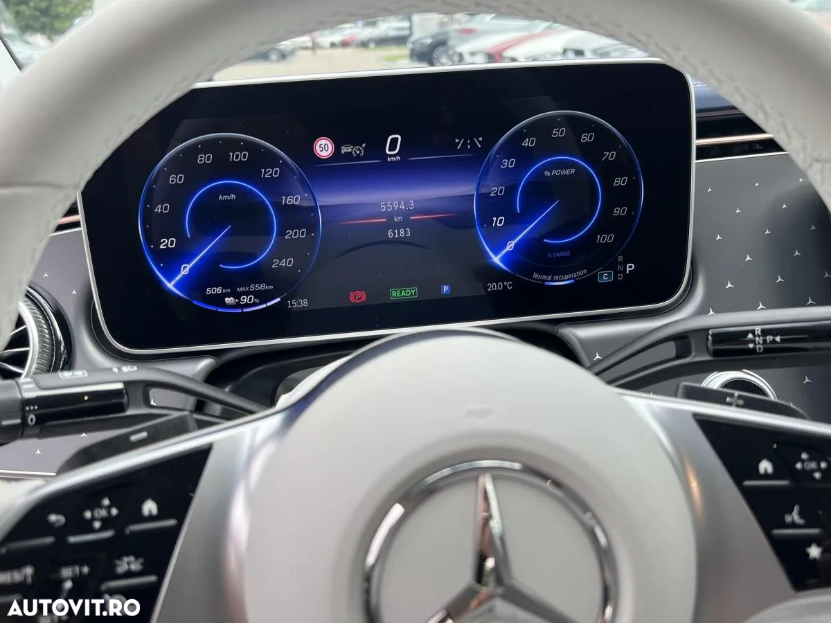 Mercedes-Benz EQE 300 - 11