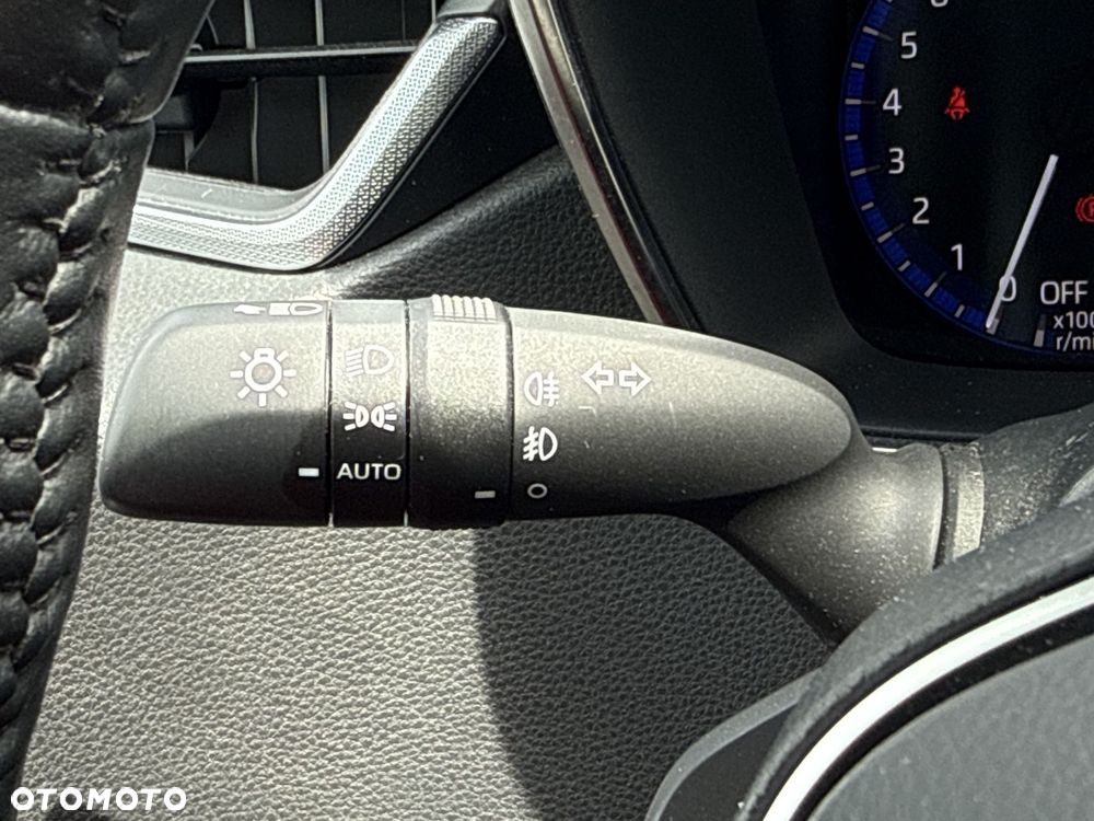 Toyota Corolla - 21