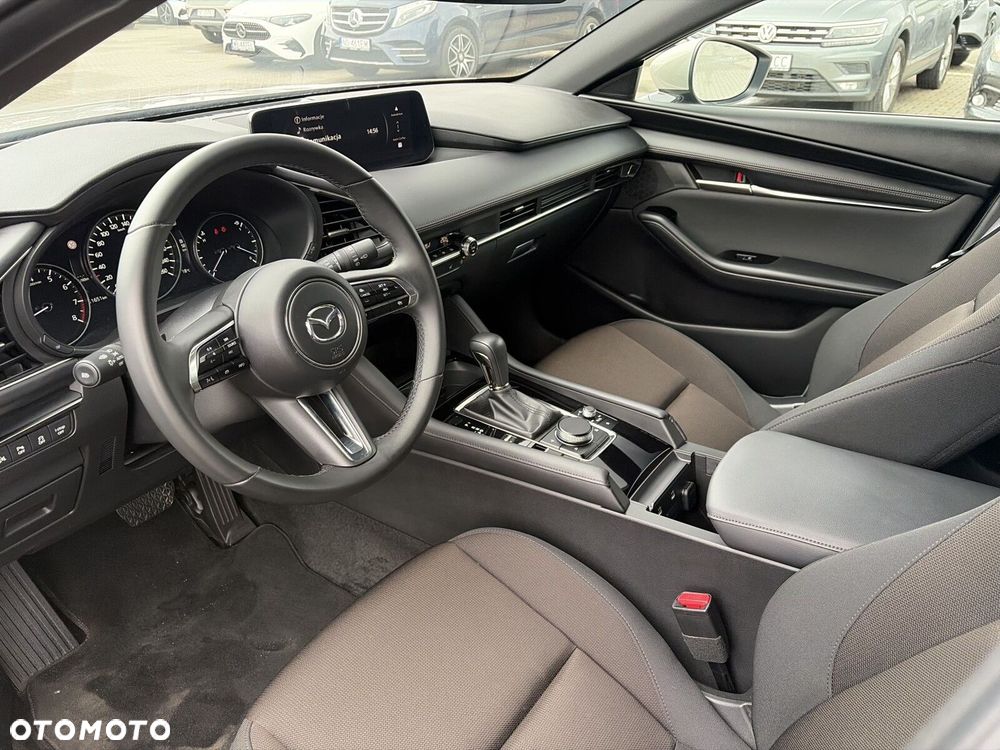 Mazda 3 - 10