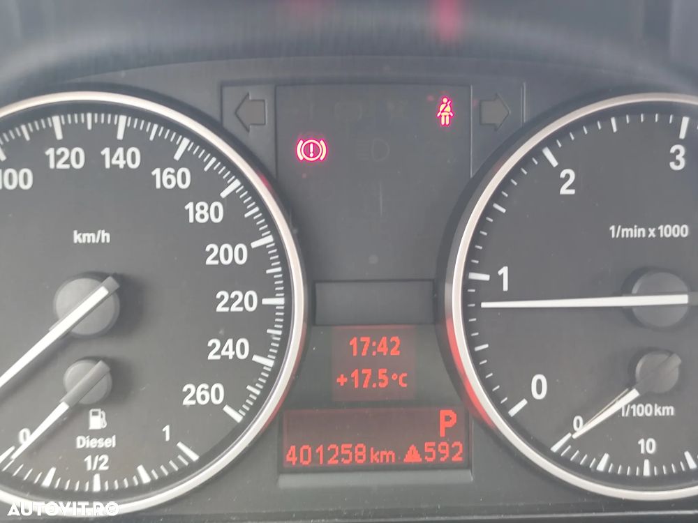 BMW Seria 3 320d DPF Aut. - 8