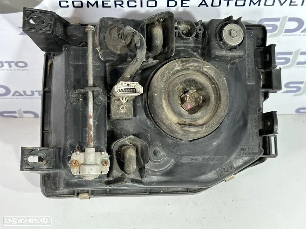 Farol Direito / Esquerdo - Mitsubishi Pajero II - 5