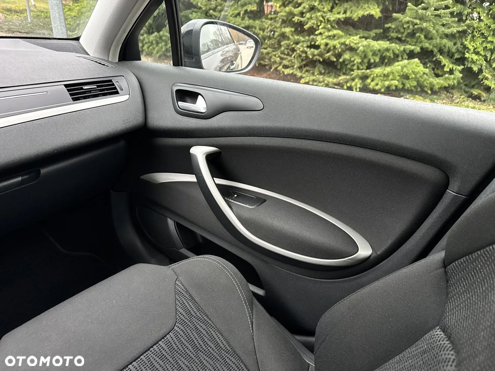 Citroën C5 HDi 165 FAP Confort - 32