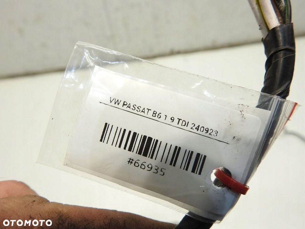 WIĄZKA INSTALACJA ZDERZAKA TYŁ VW PASSAT B6 - 5