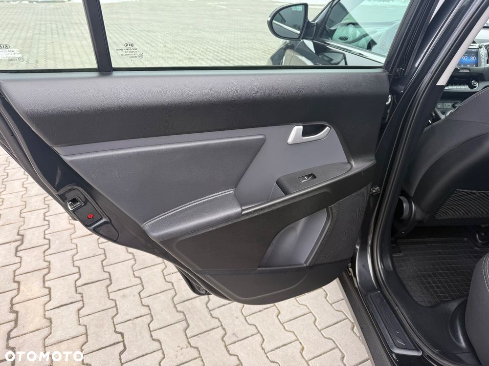 Kia Sportage 1.7 CRDI 2WD Dream-Team Edition - 15