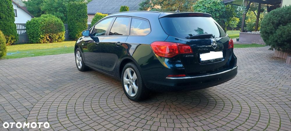 Opel Astra 1.6 Color Edition - 4