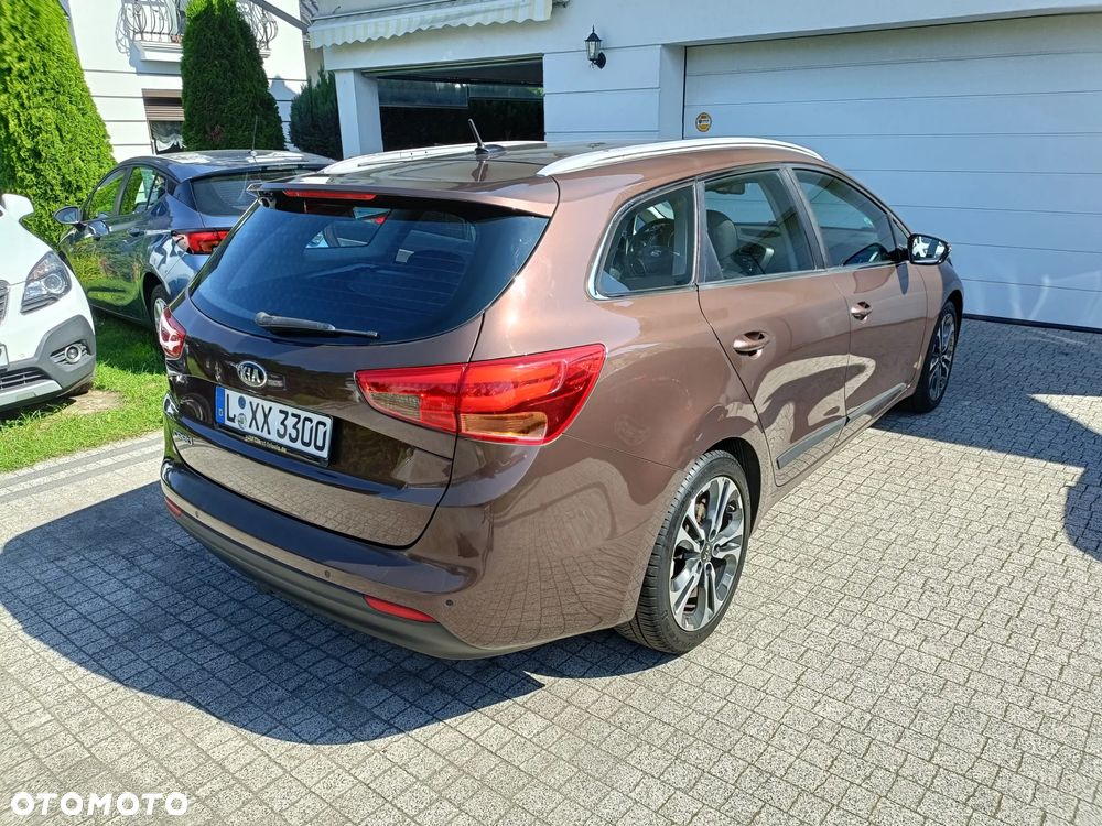 Kia Ceed 1.6 GDI Platinum Edition - 5