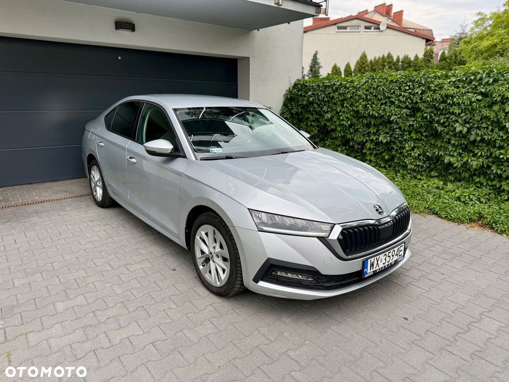 Skoda Octavia 2.0 TDI Ambition DSG - 1
