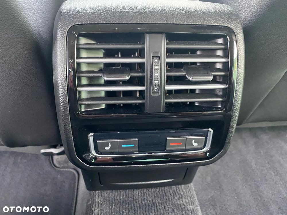 Volkswagen Passat 2.0 TSI BMT Highline DSG - 18