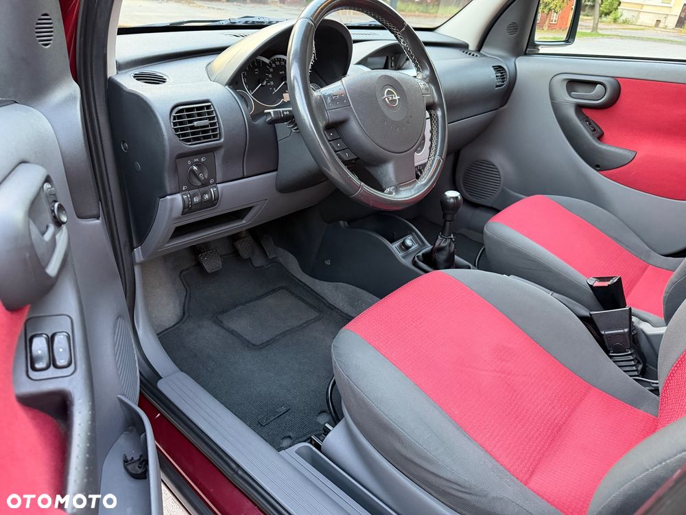 Opel Combo Tour N-Joy - 27