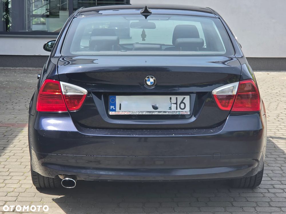 BMW Seria 3 318i Edition Sport - 15