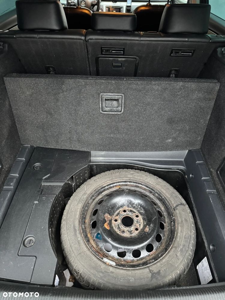 Volkswagen Passat Variant 2.0 TDI DSG BlueMotion Technology Comfortline - 25