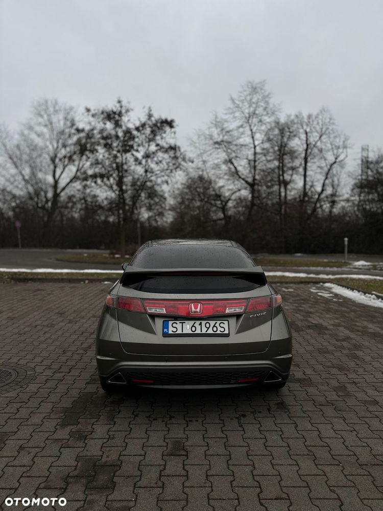 Honda Civic 1.8 Comfort - 10