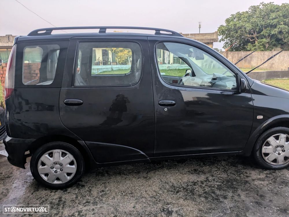 Toyota Yaris Verso 1.3 Luna - 1