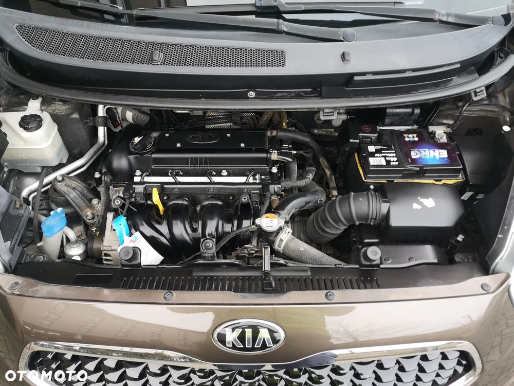 Kia Venga 1.4 Business Line - 29